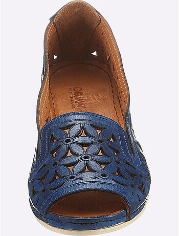 Sandales ouvertes en cuir avec empiècements ajourés et semelle confortable - Taille standard - Witt