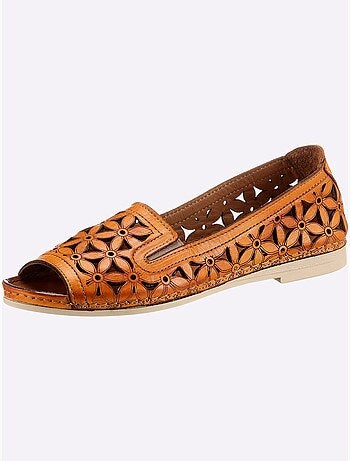 Sandales ouvertes en cuir avec empiècements ajourés et semelle confortable - Taille standard - Witt