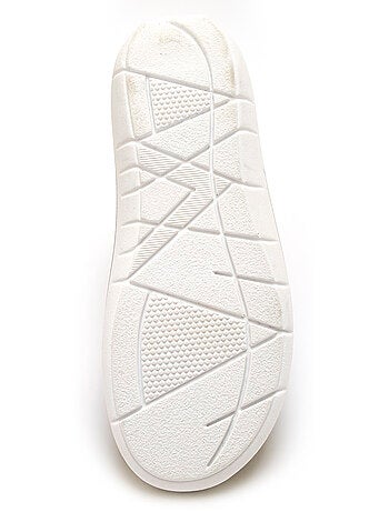 Sandales pattes scratchs