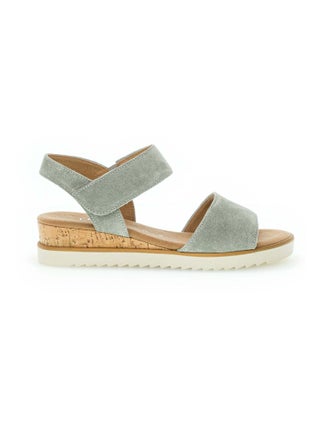 Sandales pistaches en cuir velours
