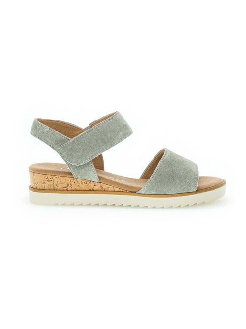 Sandales pistaches en cuir velours - Kiabi