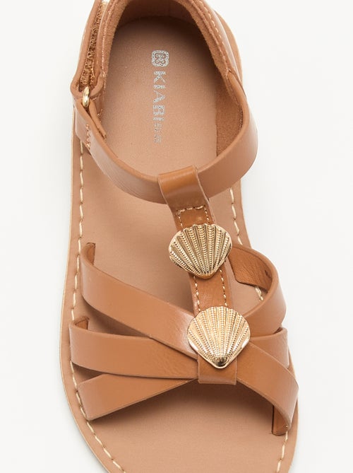 Sandales plates avec bijoux coquillages fantaisies - Kiabi
