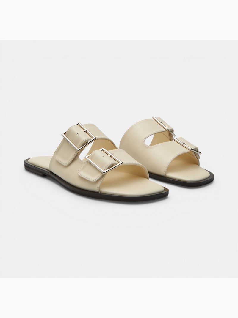 Sandales plates avec double bride et boucle Bata Blanc - Kiabi
