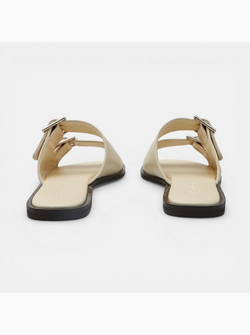Sandales plates avec double bride et boucle Bata Blanc - Kiabi