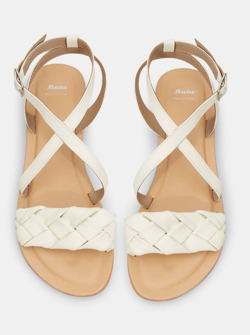 Sandales plates en cuir BATA - Kiabi