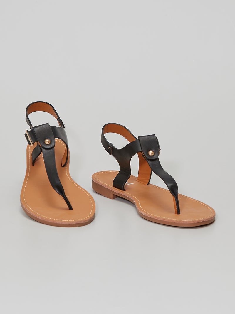 Sandales plates en simili noir - Kiabi