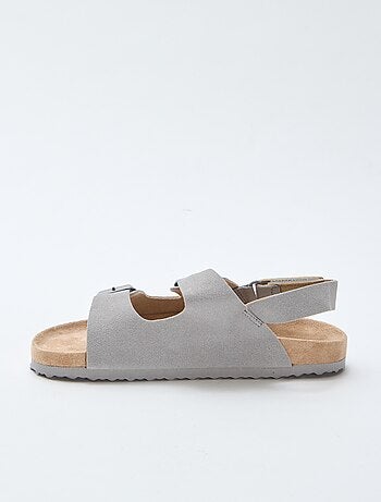 Sandales plates en suédine ajustables