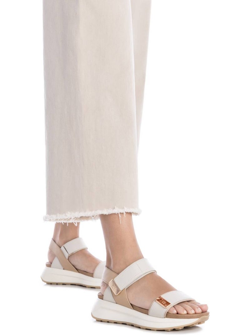 Sandales plates femme Beige - Kiabi