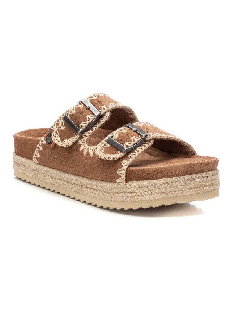 Sandales plates femme Camel - Kiabi