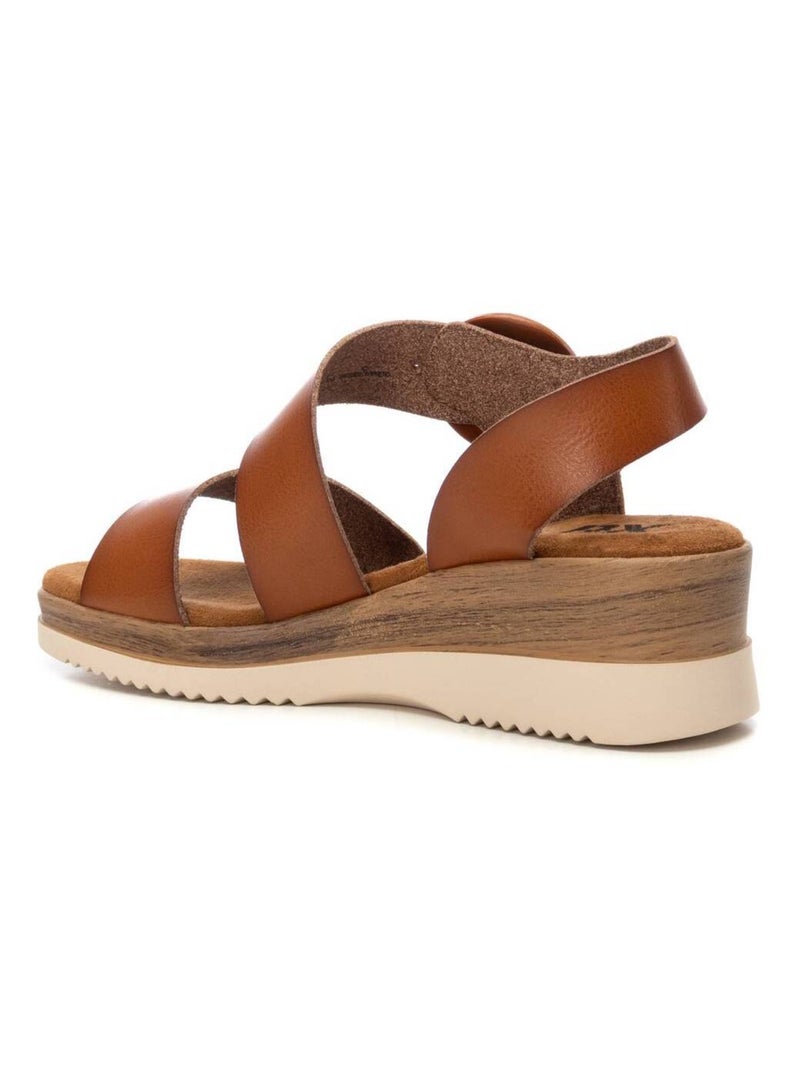 Sandales plates femme Camel - Kiabi