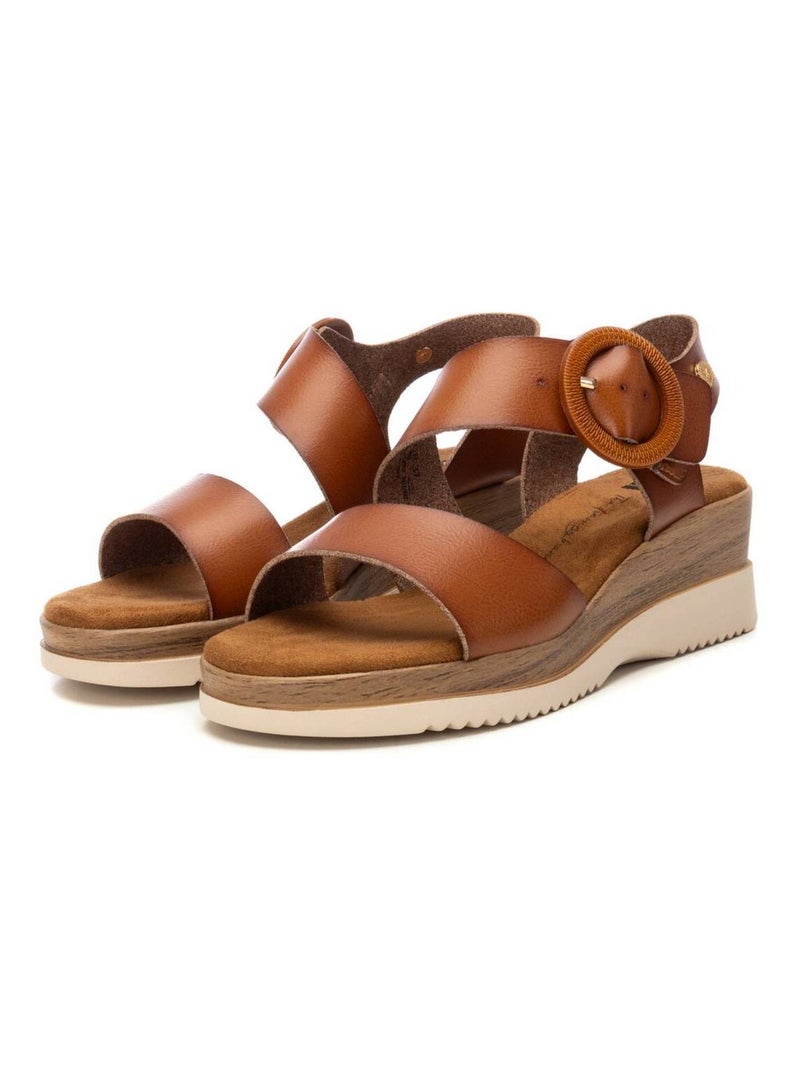 Sandales plates femme Camel - Kiabi