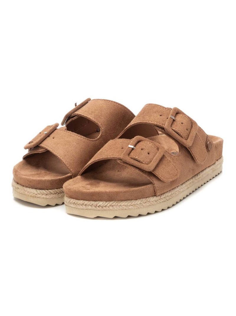 Sandales plates femme Camel - Kiabi