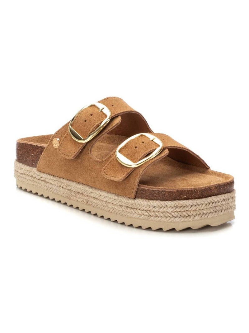 Sandales plates femme en cuir Camel - Kiabi