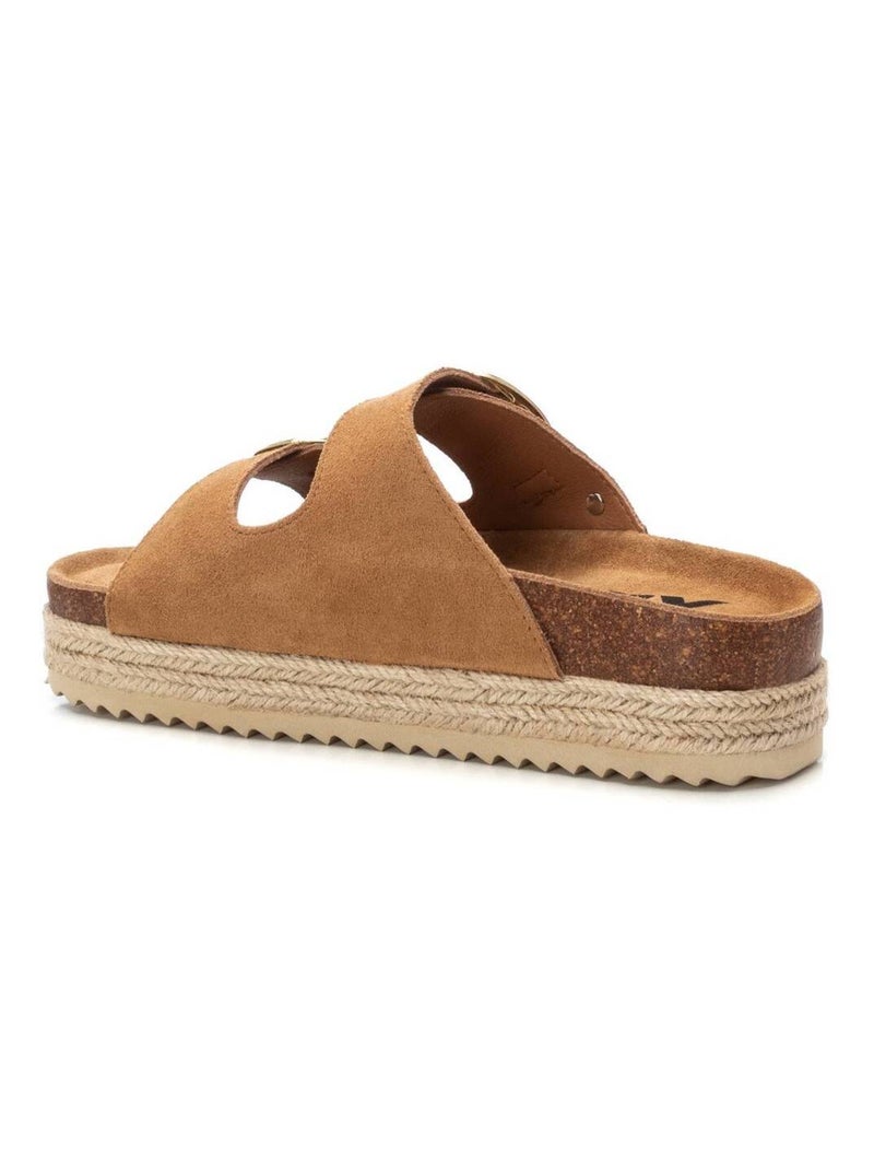 Sandales plates femme en cuir Camel - Kiabi