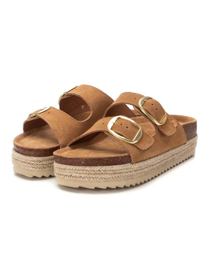 Sandales plates femme en cuir Camel - Kiabi