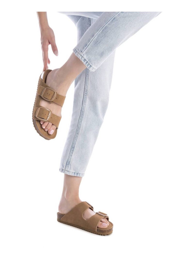 Sandales plates femme en cuir Camel - Kiabi