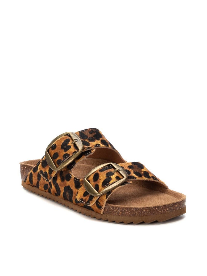 Sandales plates femme en cuir Camel - Kiabi