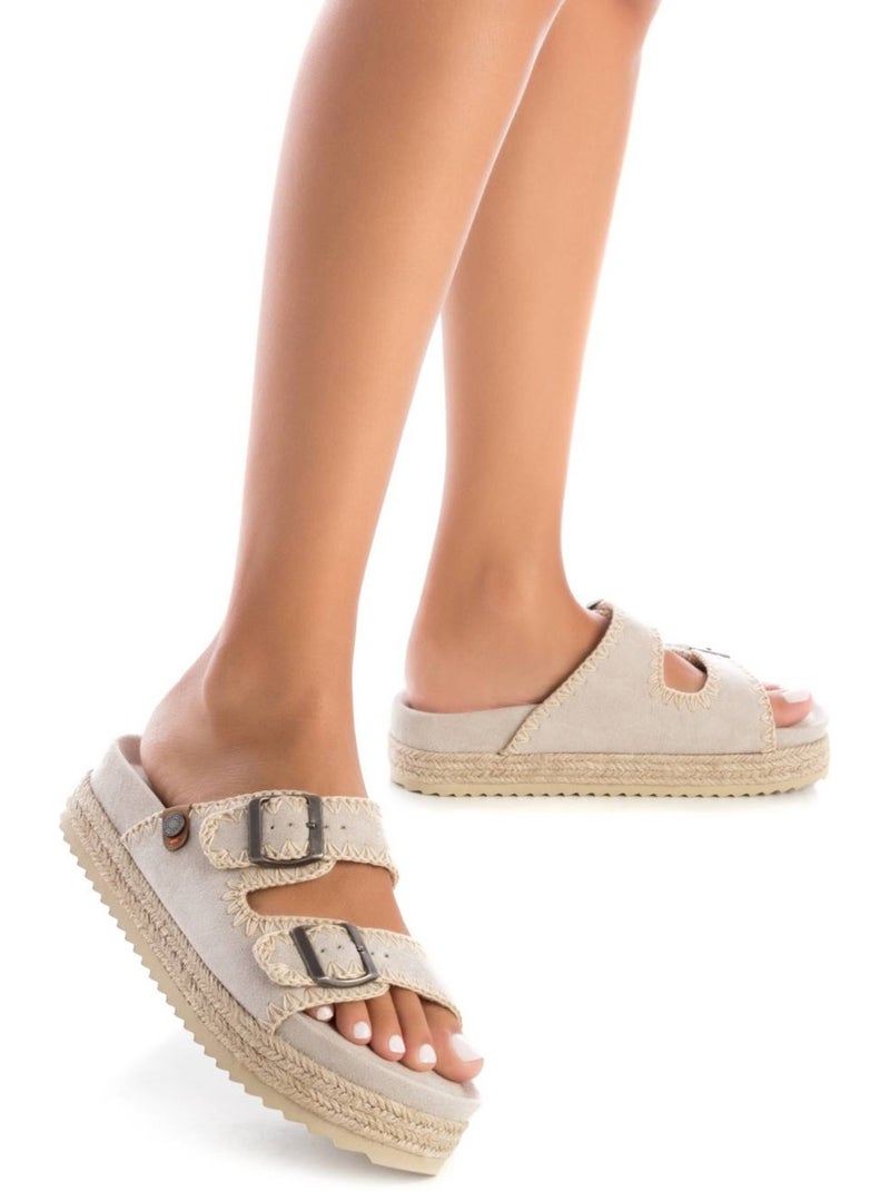 Sandales plates femme Gris perle - Kiabi