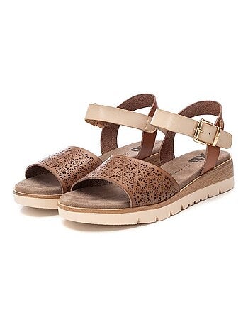 Sandales plates femme