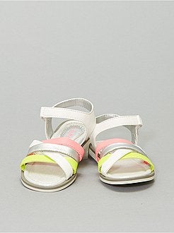 Sandales plates multicolores - Kiabi