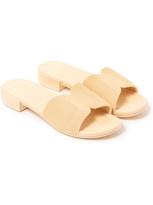 Sandales pour femme Brasileras avec semelle gomme - Kiabi Sandales pour femme Brasileras avec semelle gomme - Kiabi