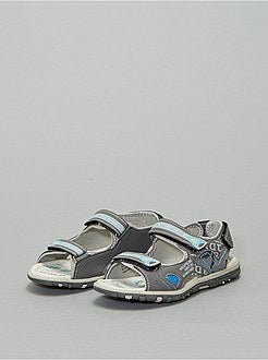 Sandales sport imprimées - Kiabi