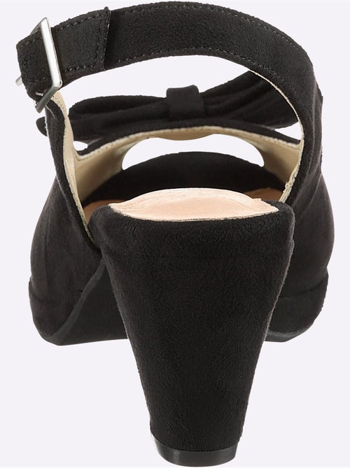 Sandales Textile Doux En Synthétique Velours - Taille Standard - Helline - Kiabi Sandales Textile Doux En Synthétique Velours - Taille Standard - Helline - Kiabi