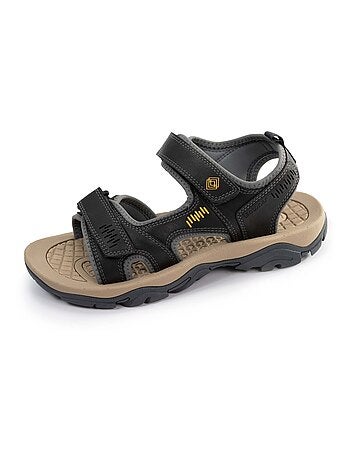Sandales très confortables, et faciles a enfiler Isotoner