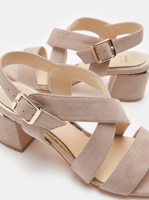 Sandales tressées à talon large BATA - Kiabi
