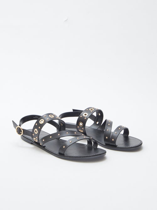 Sandales unies à brides cloutées - Kiabi