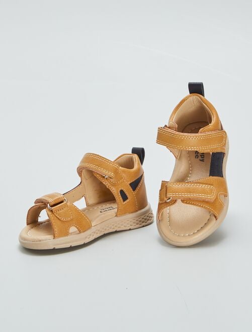 Sandalettes plates à scratchs - Kiabi