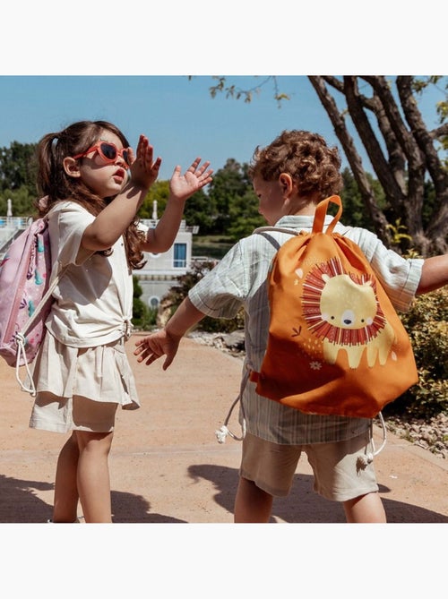 Sassi Junior | Sac à cordon enfant imperméable pour école piscine et sport - Kiabi Sassi Junior | Sac à cordon enfant imperméable pour école piscine et sport - Kiabi