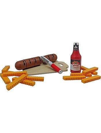 Saucisse avec frites et ketchup