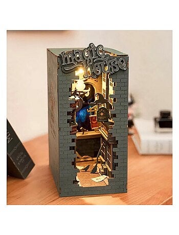Serre livre en bois Magic House