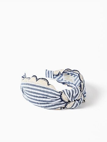 Serre-tête à rayures et bordure au crochet