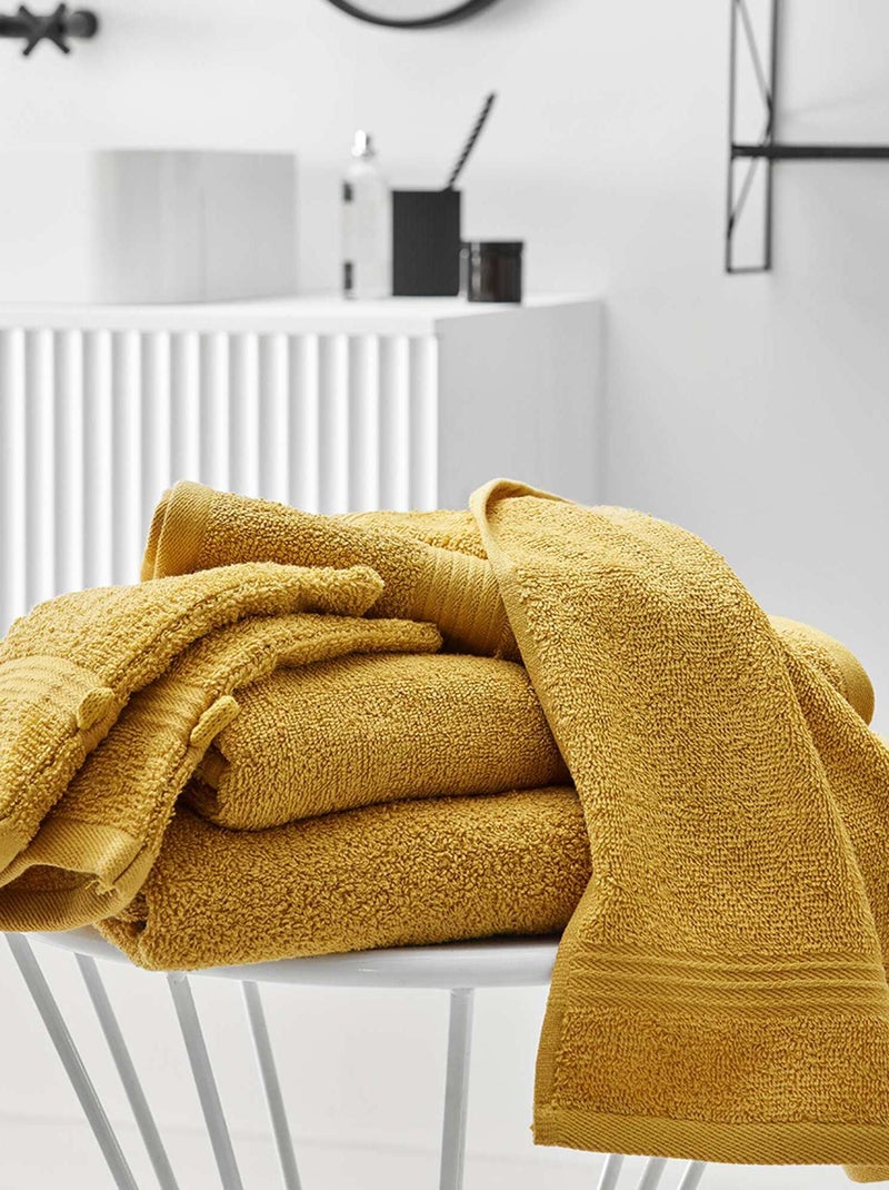 Serviette de bain 50 x 90 cm jaune moutarde - Kiabi