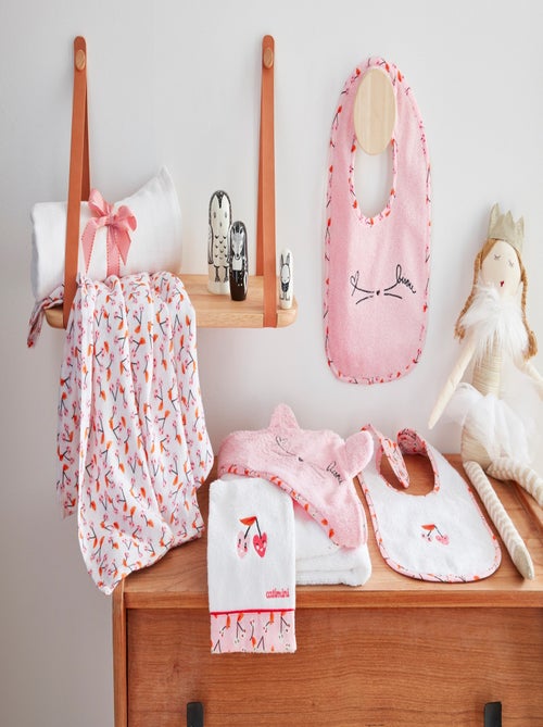Serviette de bain 80x80 cm + Gant 15x21 cm blanc et rose - 100% Coton - Kiabi Serviette de bain 80x80 cm + Gant 15x21 cm blanc et rose - 100% Coton - Kiabi