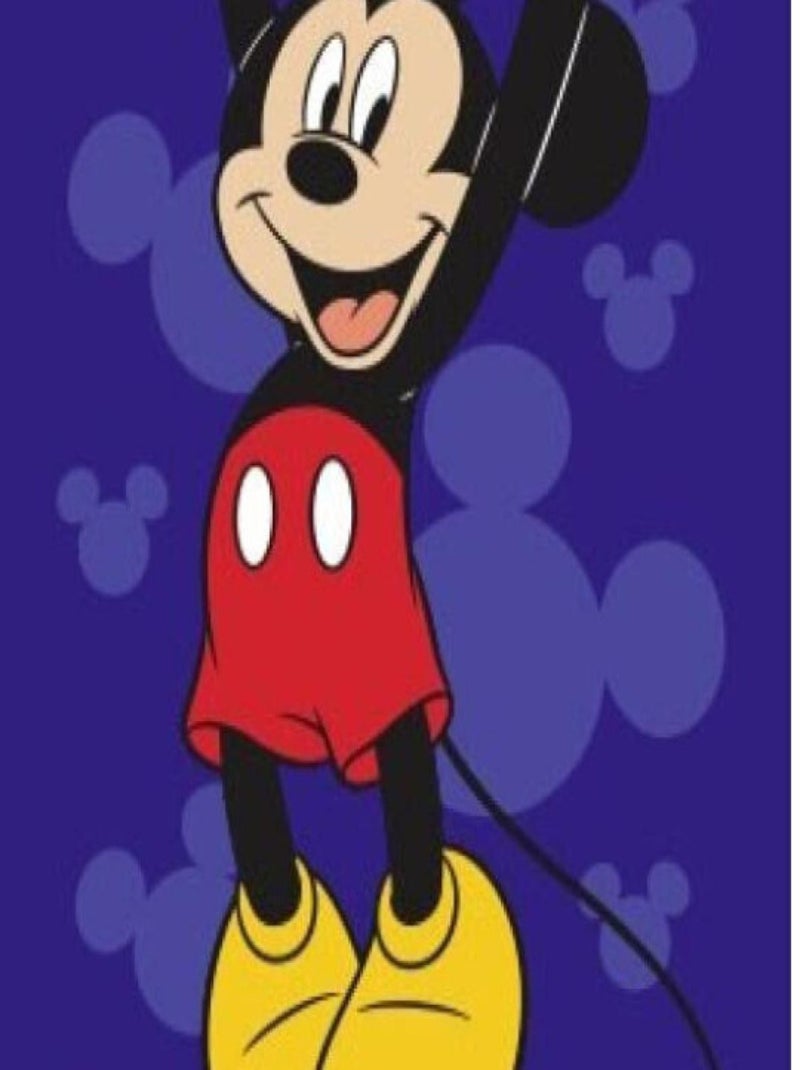 Serviette de plage - Mickey Qui Fait Des Tractions - 70x140 cm Blanc - Kiabi