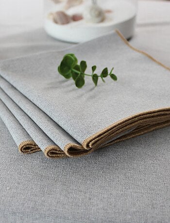 Serviette de table unie et bourdonnée