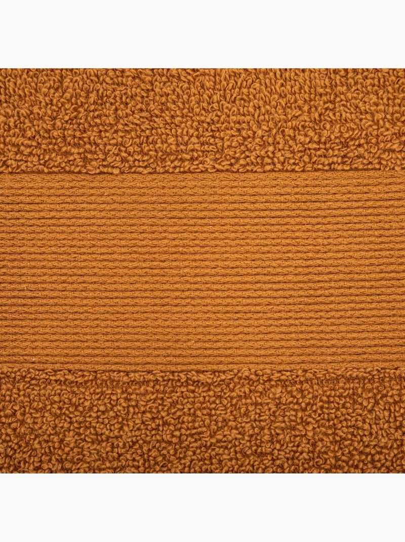 Serviette de toilette 50 x 90 cm Couleur moderne cannelle Camel - Kiabi