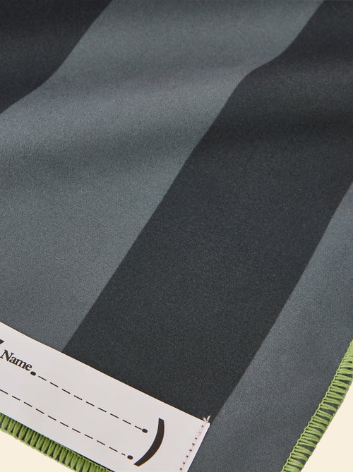 Serviette en microfibre pour le sport (ekstract) - Kiabi Serviette en microfibre pour le sport (ekstract) - Kiabi
