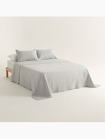 Set couvre-lit uni matelassé avec taie d’oreiller