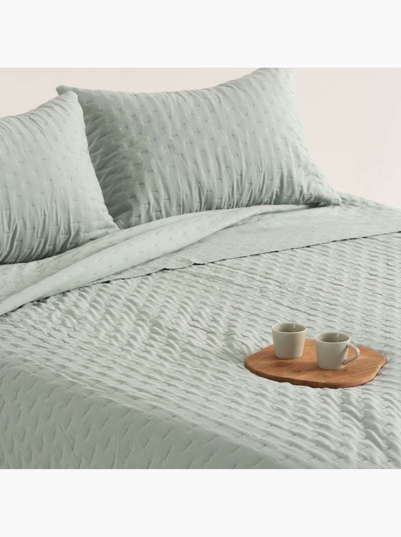 Set couvre-lit uni matelassé avec taie d’oreiller Vert d'eau - Kiabi