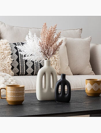 Set de 2 vases en céramique inuit