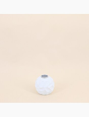 Set de 3 bougeoirs en résine blanche texturée