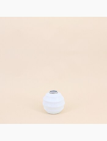 Set de 3 bougeoirs en résine blanche texturée