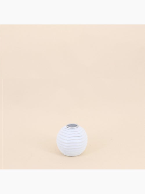 Set de 3 bougeoirs en résine blanche texturée - Kiabi