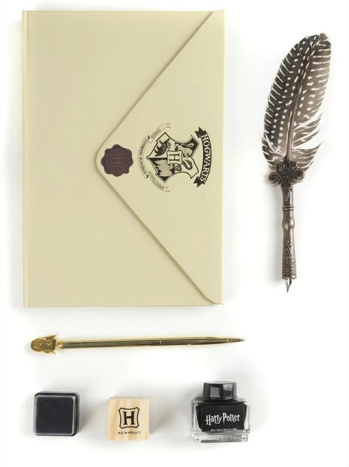 Set de calligraphie stylo plume et papeterie chouette Harry Potter Warner Bros - Kiabi Set de calligraphie stylo plume et papeterie chouette Harry Potter Warner Bros - Kiabi