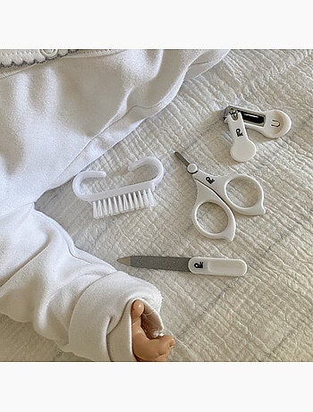 Set manucure bébé 5 accessoires étui