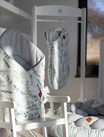 SEVIRA KIDS | Coussin anti tête plate réversible en minky Eucalyptus